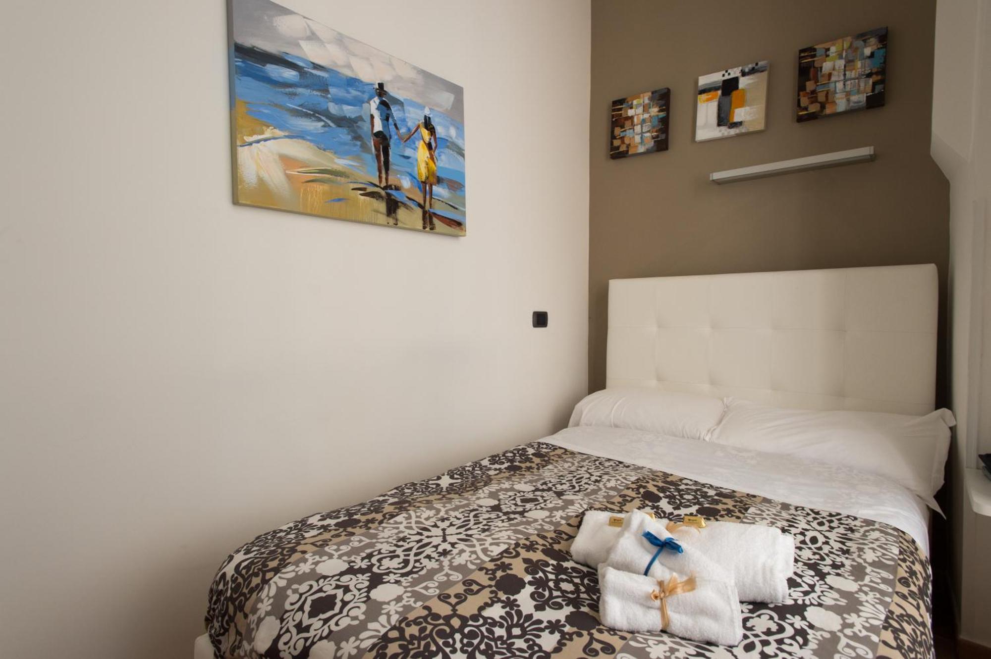 Boutique Apartment Al Duomo ซาแลร์โน ภายนอก รูปภาพ